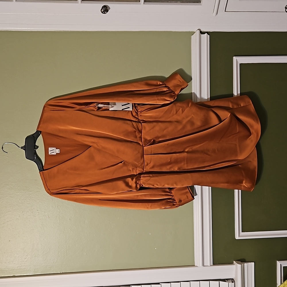 NWT! Women's Beautiful Bronze Faux Wrap Dress - Picture 4 of 6